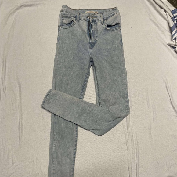 Levi's Jeans - Picture 1 of 3